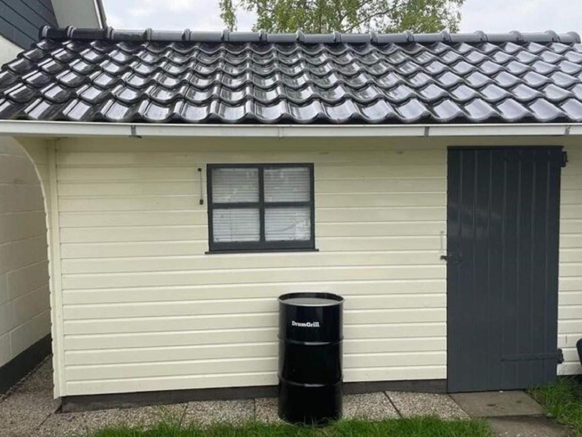 Waterfront Holiday Home With Jetty Boornzwaag over de Wielen Bagian luar foto